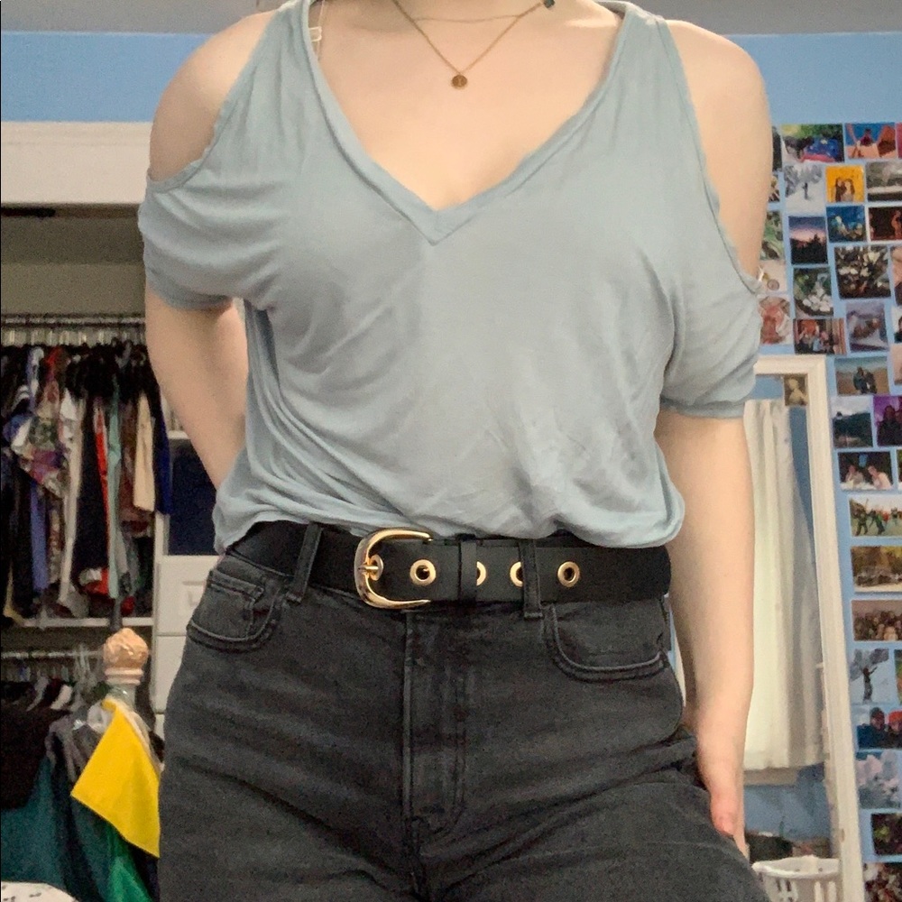 Loose Cold Shoulder Casual Top